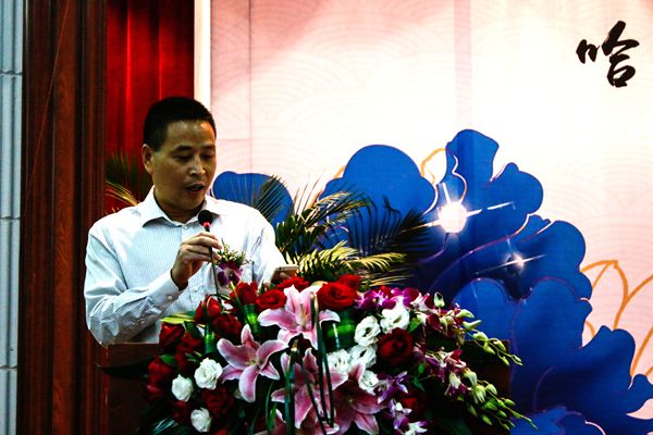 3H海外校友会副会长 江苏校友会会长叶辉代表兄弟校友会祝贺7_副本.jpg